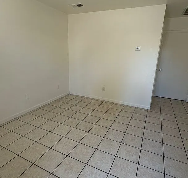 2781 — Photo 2