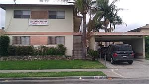 2nd image of 1050 W 88th St APT A