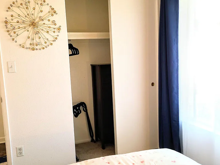 5201 E Beck Ln — Photo 9