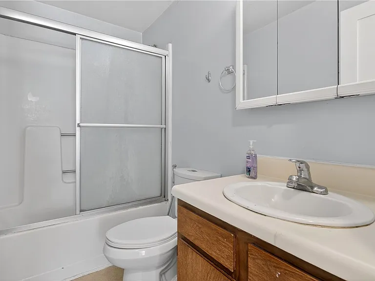 303 Cornell St #B — Photo 15