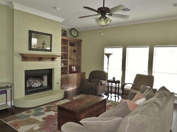 2nd image of 604 Wheatland Dr