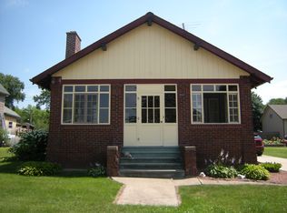212 S Main St, Marion, WI 54950