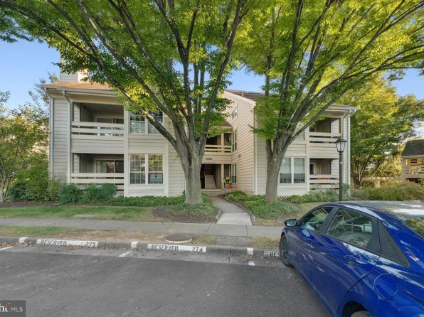 6605 Jupiter Hills Cir APT C, Alexandria, VA 22312