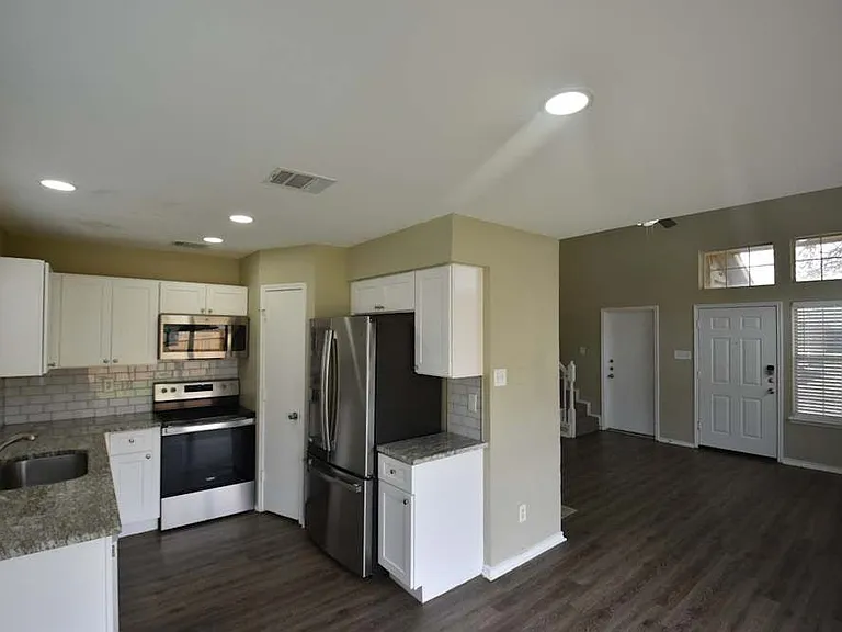 8533 Ohara Ln — Photo 3