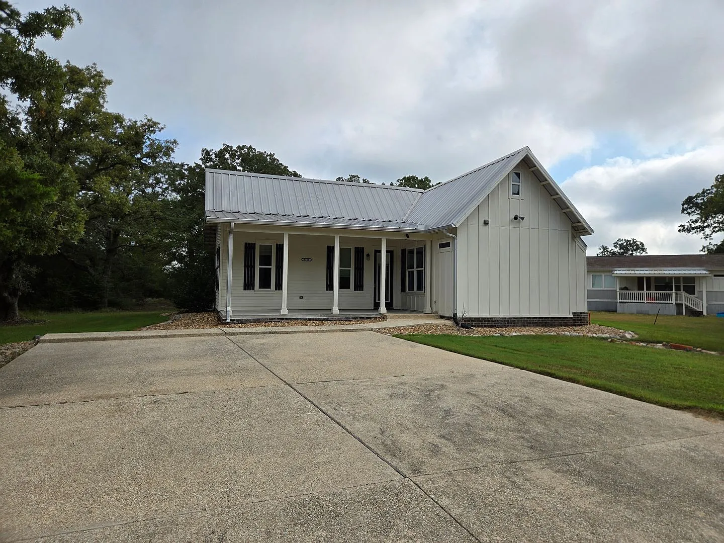 College Station (Karnes City Cottages) - 2 Bedroom - 2 Bath - House - West of Easterwood Airport — Photo 1