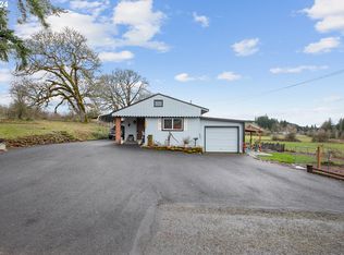 31113 S Paveletz Rd, Molalla, OR 97038