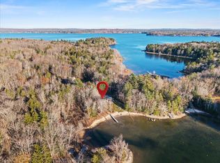 7 Wild Acres Road, Raymond, ME 04071
