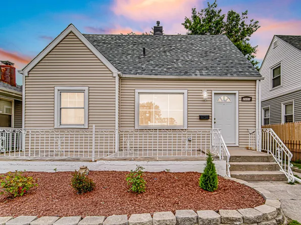 2907 165th St, Hammond, IN 46323
