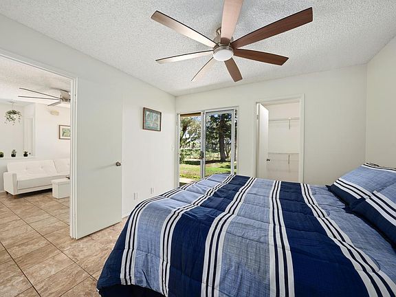 2nd image of 68-3883 Lua Kula St APT 302