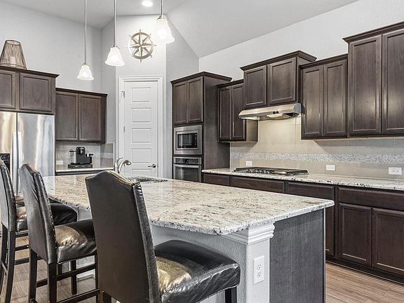 5th image of 21605 Hines Ln