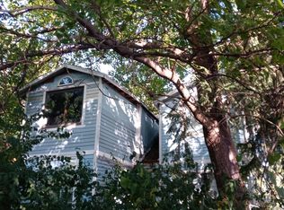 20425 Santa Barbara Dr, Detroit, MI 48221