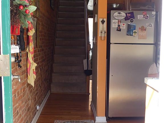 Entry way into kitchen