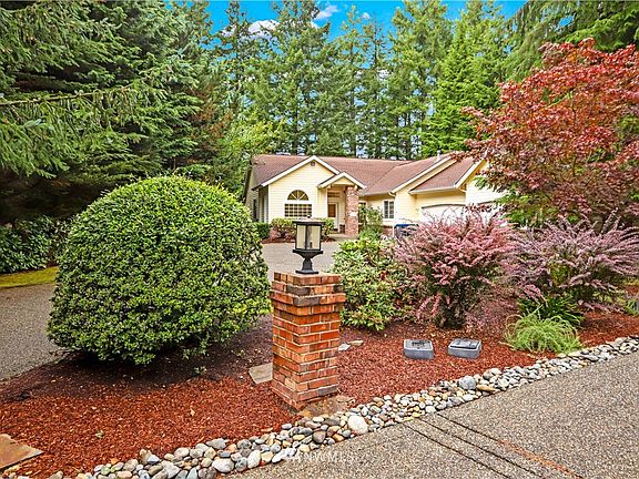 Mature landscaping
