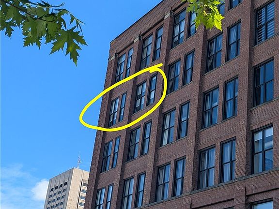 5th image of 1133 W 9th St APT 604