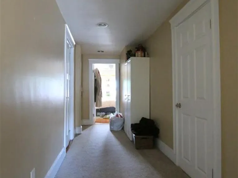 138 W Adams St #2 — Photo 6