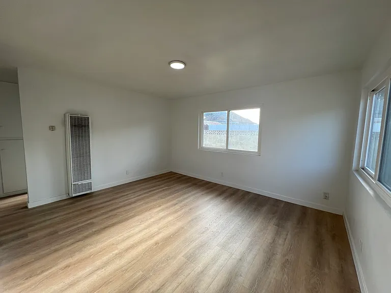 117 W Hickory Ave — Photo 5