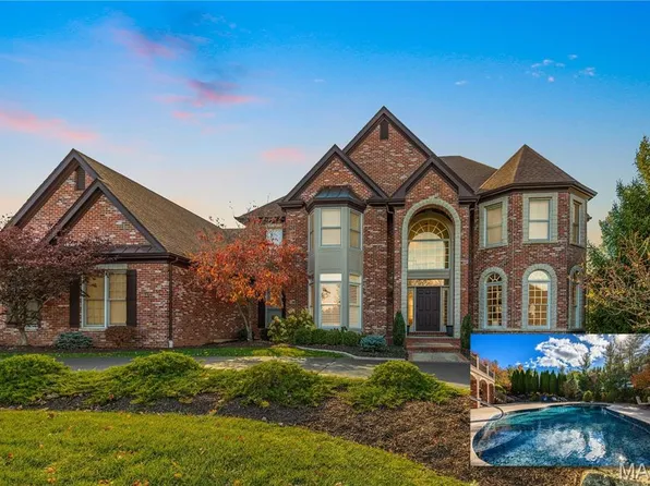 997 Tara Oaks Dr, Chesterfield, MO 63005
