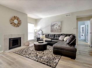 2125 Augusta Dr APT 63, Houston, TX 77057