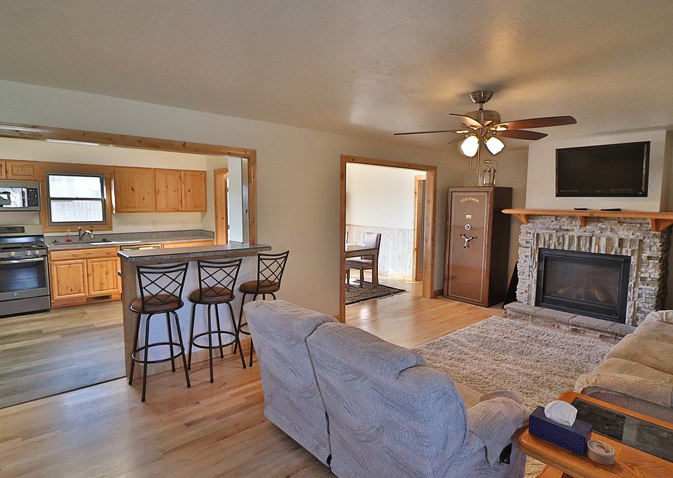1908 Shoshoni Trail S, Cody, WY 82414 Zillow