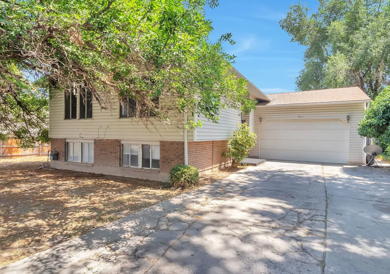 Recently Updated! 4 Beds, 2 Car, Big Yard — Photo 1