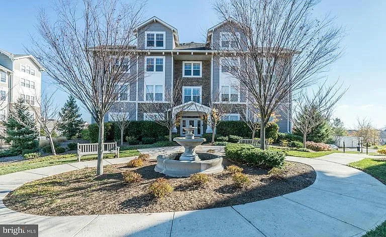 12828 Clarksburg Square Rd #302 — Photo 1