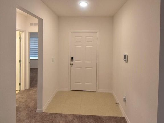 3rd image of 711 Swallow Ln