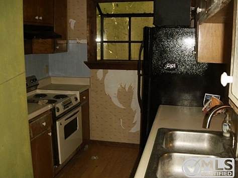 1st image of 170 Parkbrook Cir #B