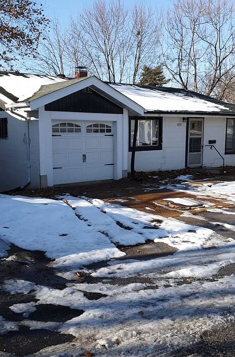 2nd image of 8215 Acorn Ave