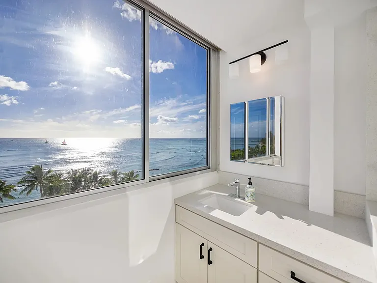 Bathroom 2 views