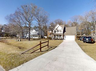 108 Ashley Meadow Ln, Jacksonville, NC 28546