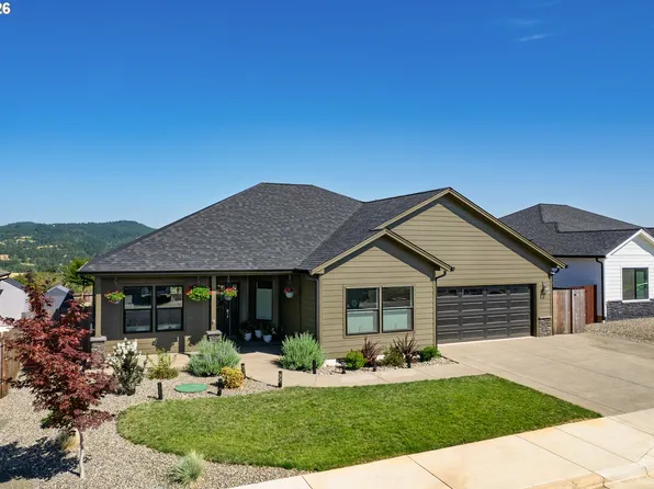 857 Durham Ave, Sutherlin, OR 97479