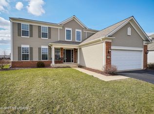 1571 Coral Dr, Yorkville, IL 60560