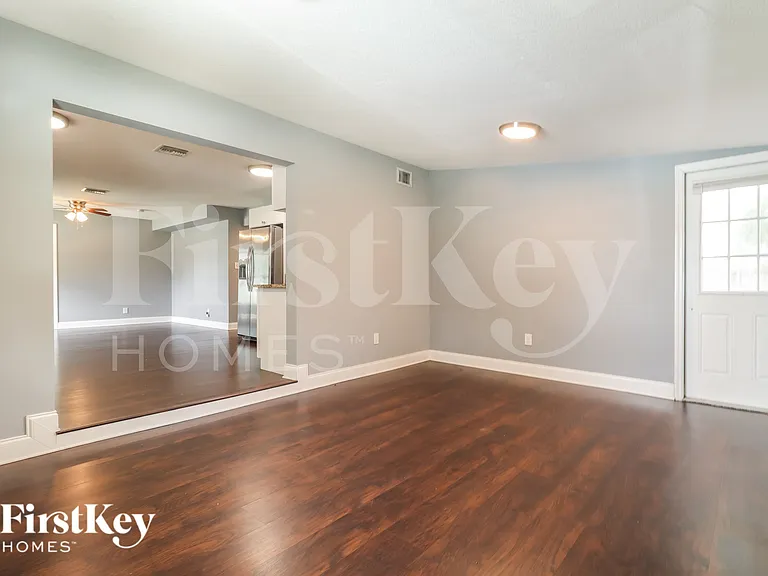 4722 W Wyoming Ave — Photo 5