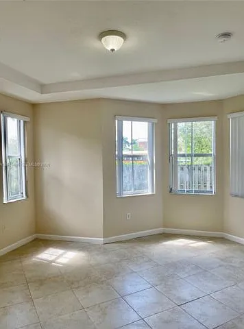8514 NW 111th Ct — Photo 5