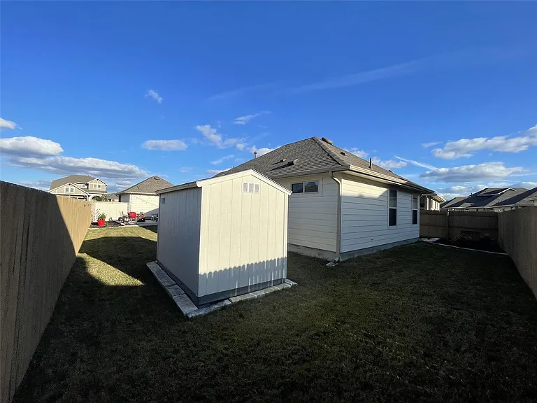108 Lasino Dr — Photo 37