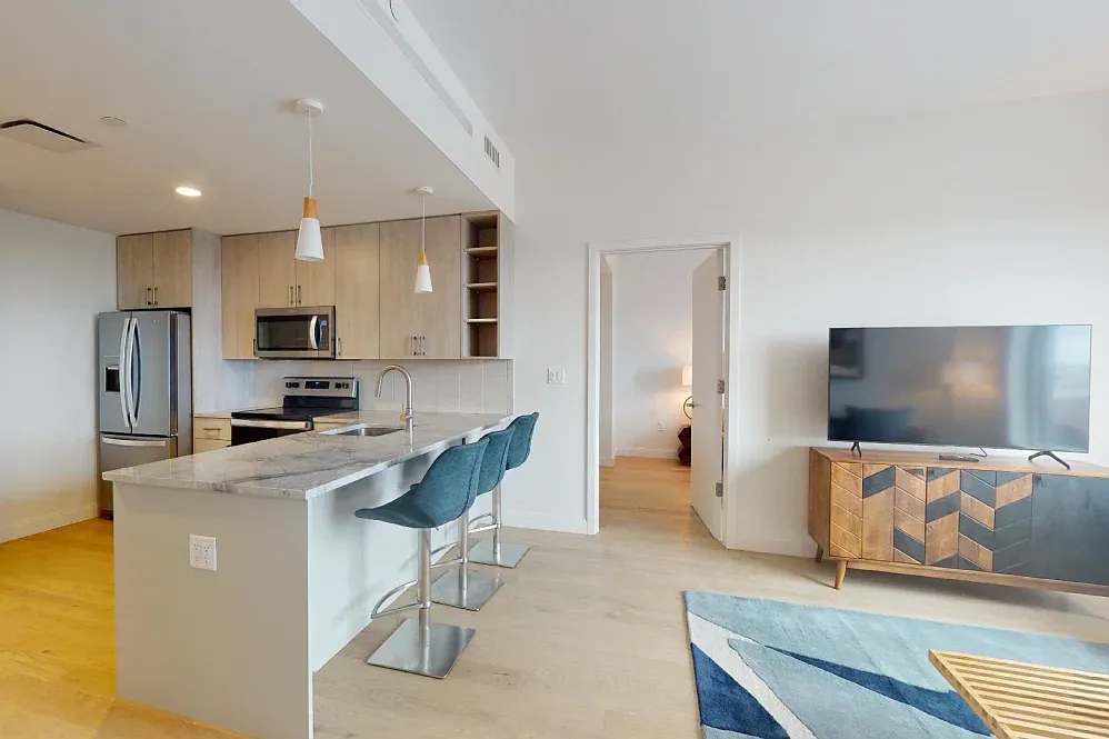 2 bed, 99999 sqft, $4,800 — Photo 1
