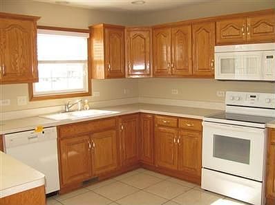 5th image of 668 Brian Dr