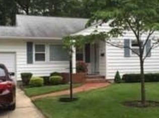 67 Lumur Dr, Sayville, NY 11782