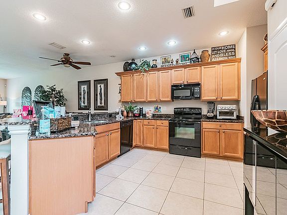 4th image of 10417 La Mirage Ct