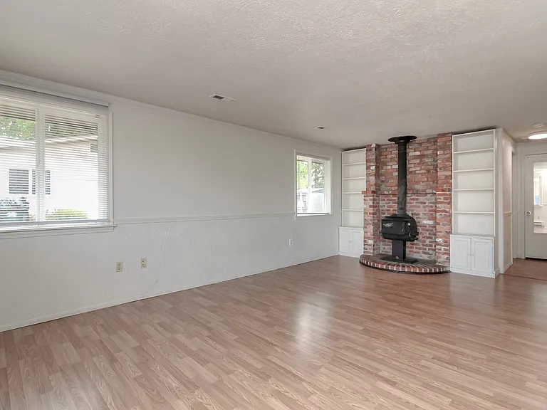 10302 Villa Ln SW #A — Photo 9