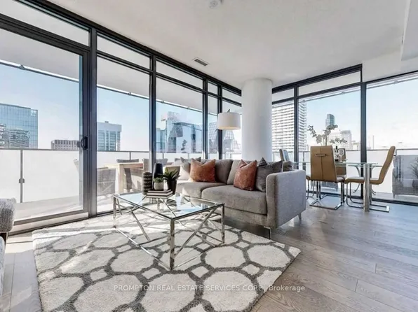 25 Richmond St E, Toronto, ON