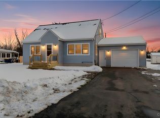 104 Sharon Rd, Syracuse, NY 13209