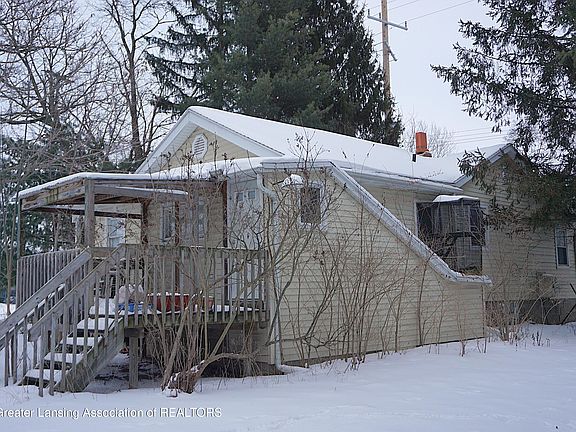 3rd image of 4633 Okemos Rd