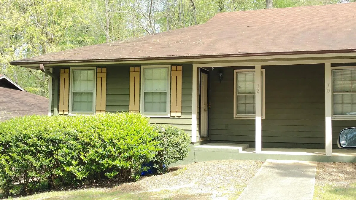 32 Oakwood Dr — Photo 2