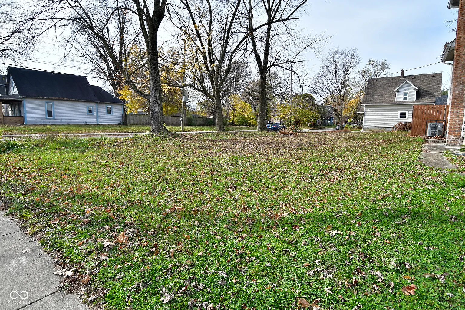 1102 N Rural St photo 1