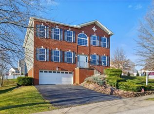 8 Trotter Ln, Clinton, PA 15026