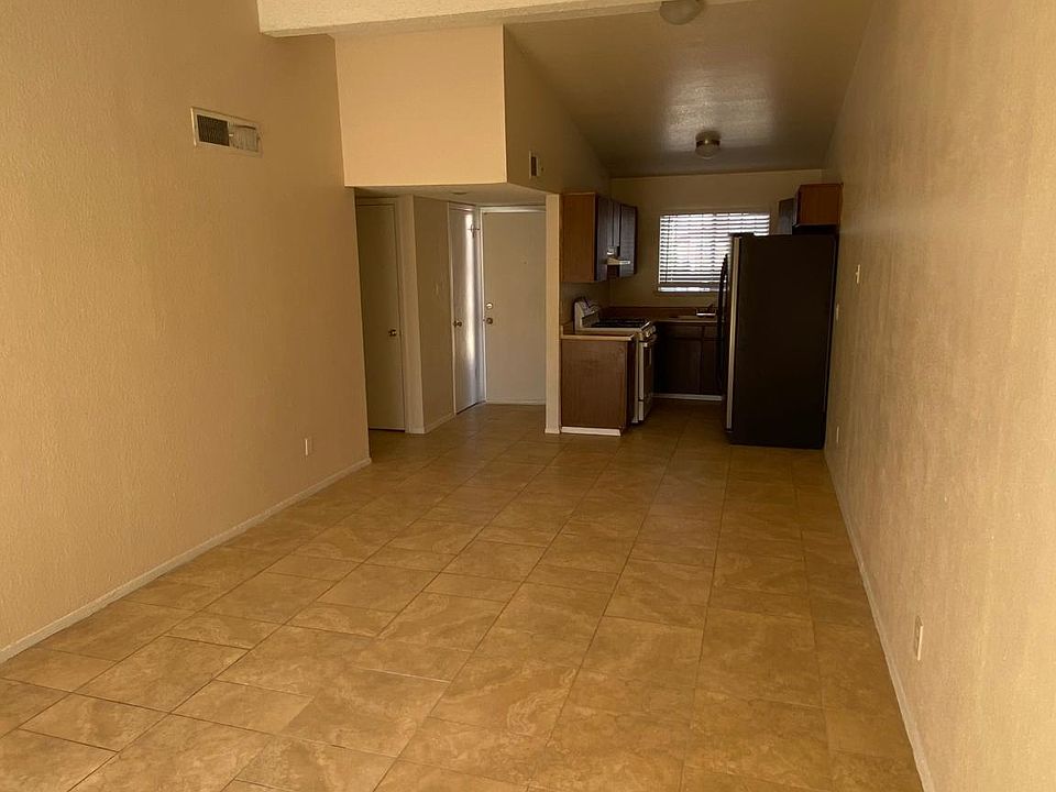1st image of 852 Barandal Dr #852