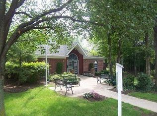 1233 Mulberry Dr, Mahwah, NJ 07430