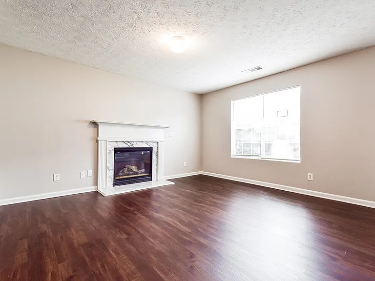 1322 Sandybrook Ct — Photo 6