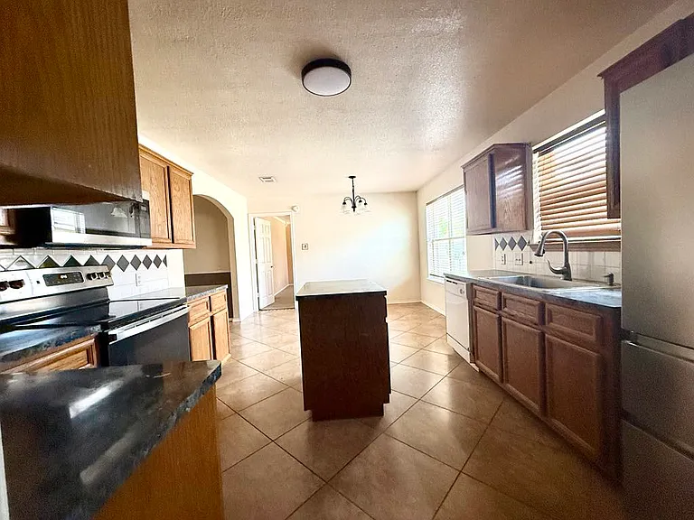 4006 Frigate Dr — Photo 18